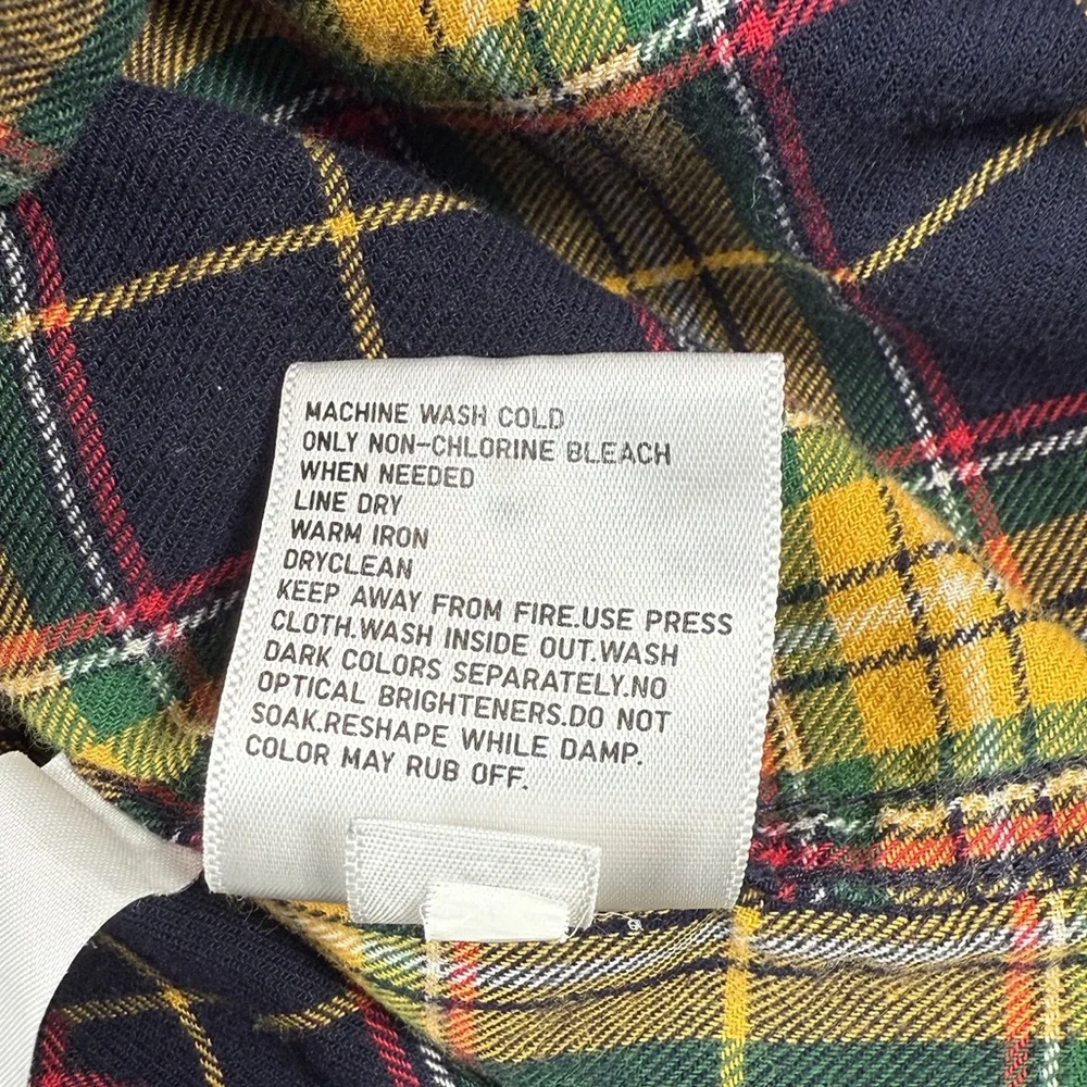 UNIQLO‎ KIDS Boys Plaid Flannel Button Down Shirt Size 5-6 Classic Cozy Fall